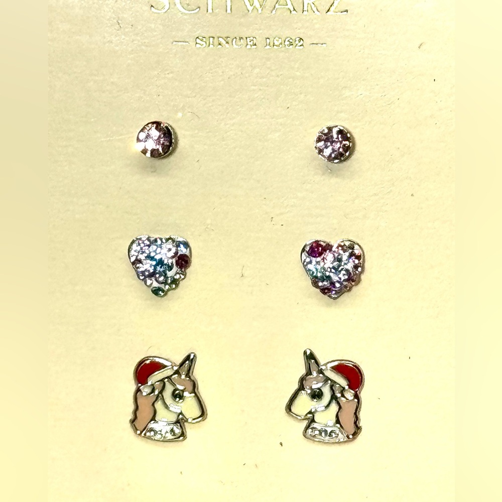 FAO SCHWARTZ Box Set Of 3 pairs of Crystal Stud Earrings